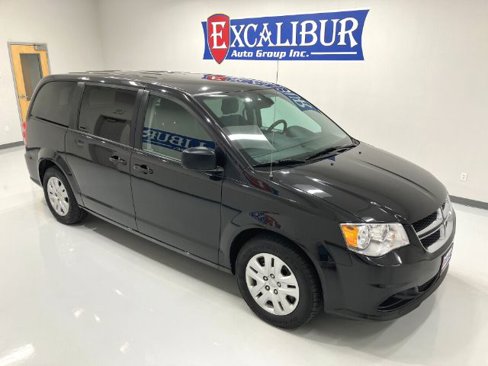 Used 2018 Dodge Grand Caravan SE image 50