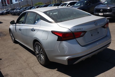 Used 2023 Nissan Altima 2.5 SV image 6
