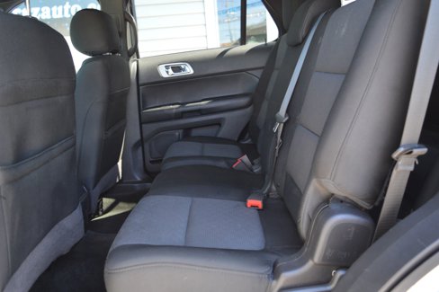 Used 2014 Ford Explorer XLT image 16