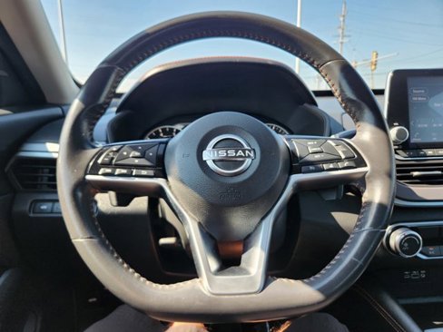 Used 2023 Nissan Altima 2.5 SR image 18