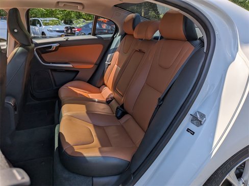 Used 2017 Volvo S60 T5 Inscription image 23
