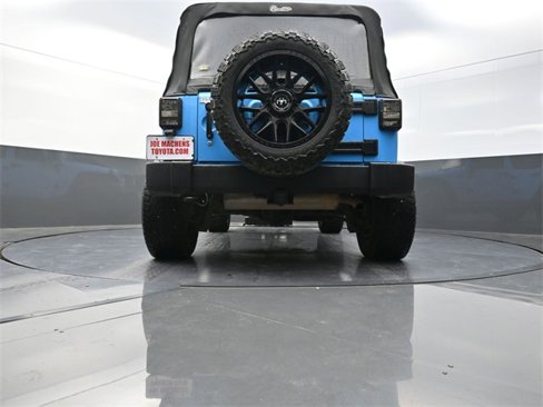 Used 2018 Jeep Wrangler Unlimited Sport w/ Connectivity Group image 32
