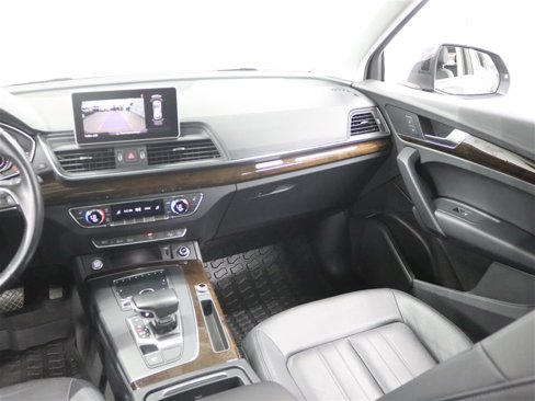 Used 2018 Audi Q5 2.0T Premium Plus w/ Premium Plus Package image 19