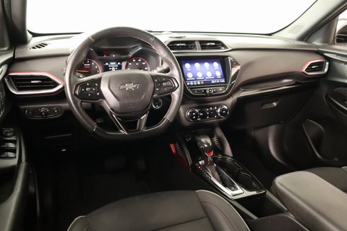 Used 2023 Chevrolet TrailBlazer RS w/ Sun and Liftgate Package image 2