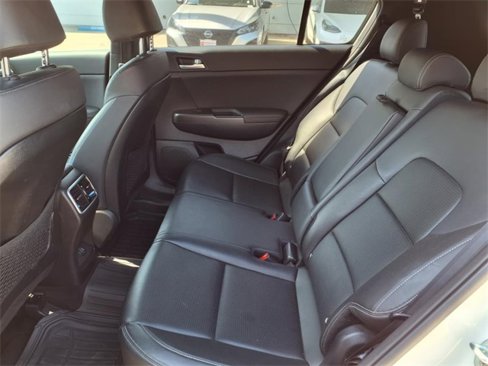 Used 2022 Kia Sportage Nightfall Edition image 20