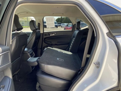 Used 2022 Ford Edge SEL image 23
