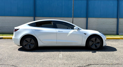 Used 2019 Tesla Model 3 Long Range image 4