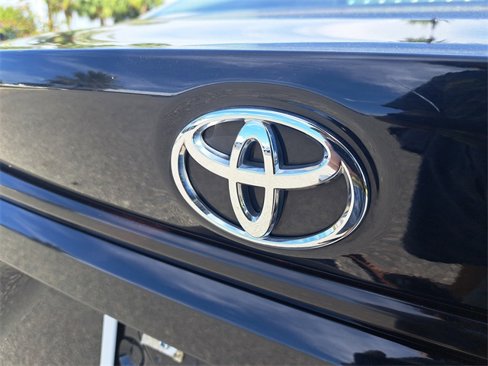 Used 2023 Toyota Corolla LE image 7