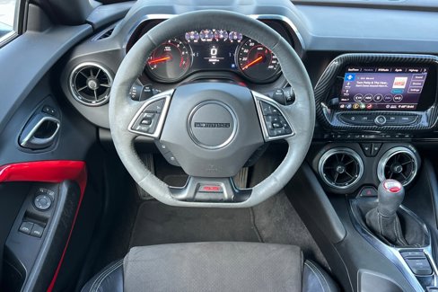 Used 2020 Chevrolet Camaro SS image 17