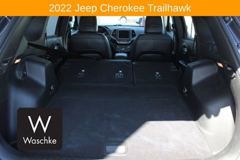 Used 2022 Jeep Cherokee Trailhawk w/ Comfort/Convenience Group image 18