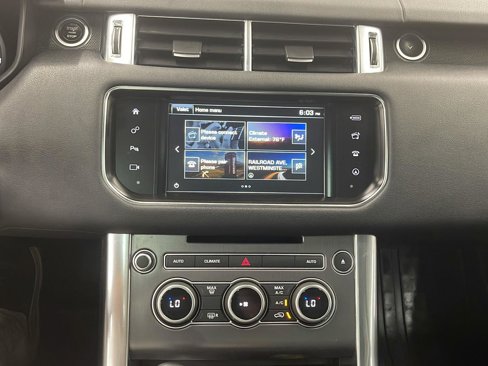 Used 2016 Land Rover Range Rover Sport SE image 17