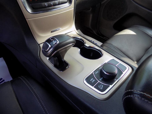Used 2015 Jeep Grand Cherokee Limited image 19