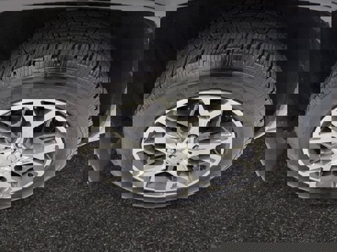 Used 2020 Jeep Grand Cherokee Overland image 7