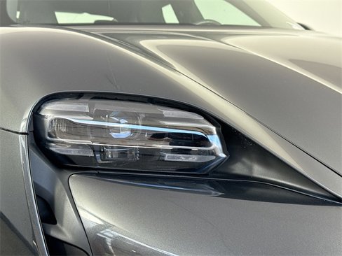 Certified 2021 Porsche Taycan 4S image 27
