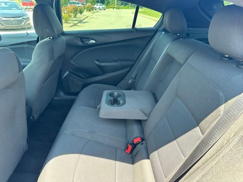 Used 2018 Chevrolet Cruze LT w/ RS Package image 48