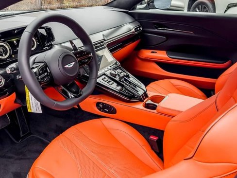New 2025 Aston Martin V8 Vantage Coupe image 15