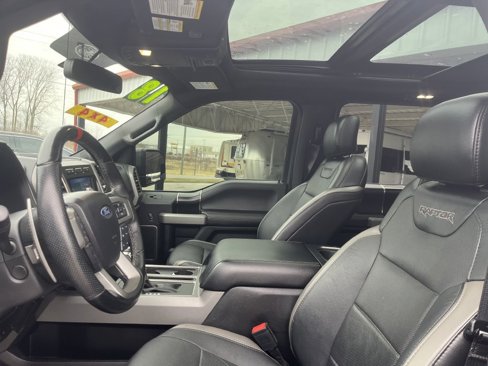 Used 2018 Ford F150 Raptor w/ Equipment Group 802A Luxury image 19