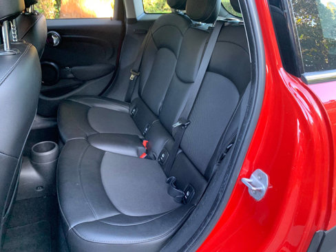 Used 2015 MINI Cooper 4-Door Hardtop image 18