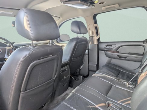 Used 2011 GMC Yukon XL SLT w/ SLT-2 Equipment Package image 9
