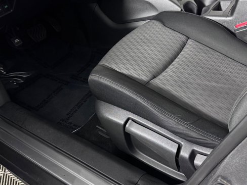 Used 2020 Nissan Rogue S image 19