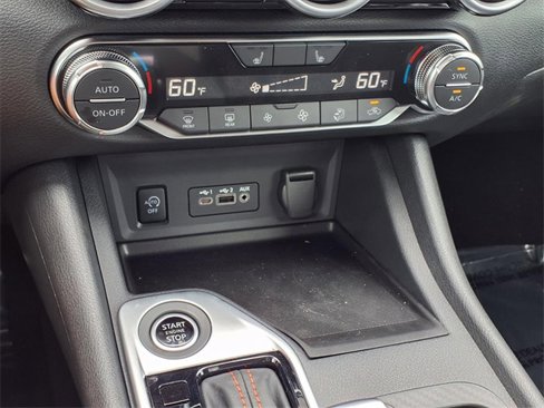 Used 2025 Nissan Sentra SR image 17