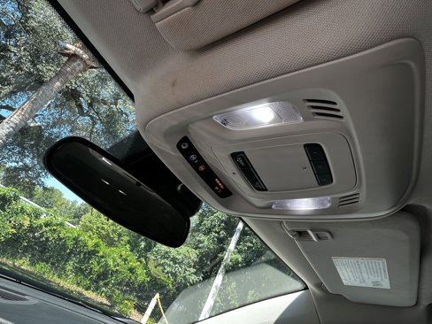 Used 2022 Buick Envision Essence w/ Technology Package I image 29