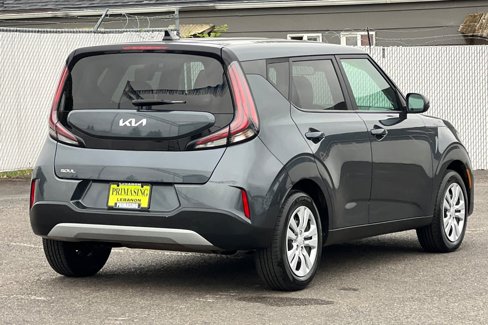 Used 2023 Kia Soul LX image 4