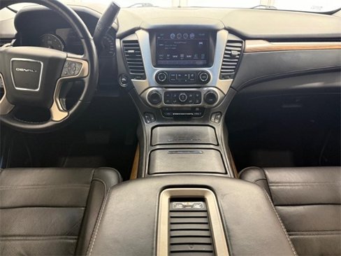 Used 2019 GMC Yukon Denali image 11