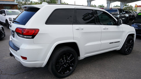 Used 2020 Jeep Grand Cherokee Altitude image 4