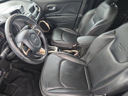 Used 2017 Jeep Renegade Limited image 20