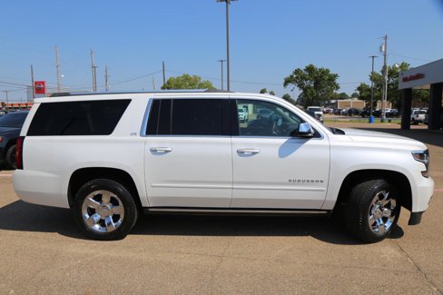 Used 2016 Chevrolet Suburban LTZ image 2