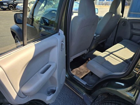 Used 2006 Jeep Liberty Sport image 14