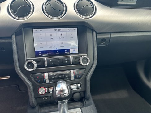 Used 2022 Ford Mustang Premium image 10
