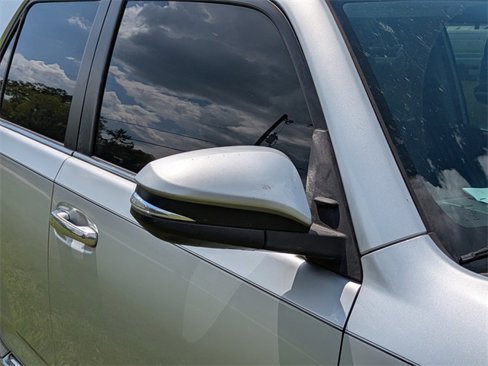 Used 2015 Toyota 4Runner Limited image 10