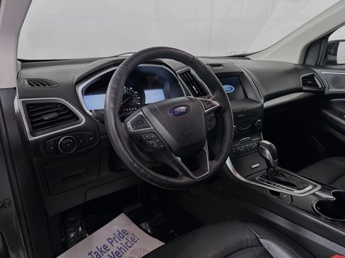 Used 2017 Ford Edge SEL w/ Equipment Group 201A image 9