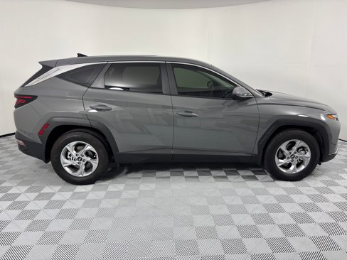 Used 2024 Hyundai Tucson SE image 8