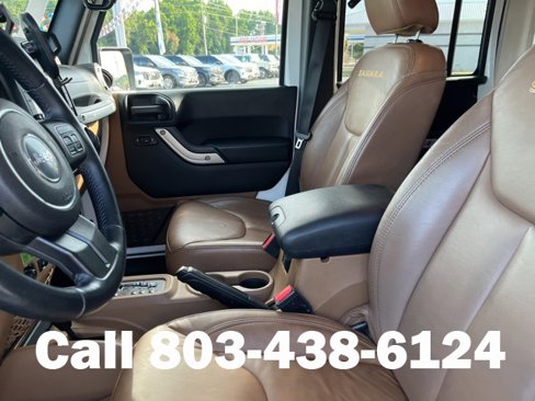 Used 2014 Jeep Wrangler Unlimited Sahara w/ Connectivity Group image 9