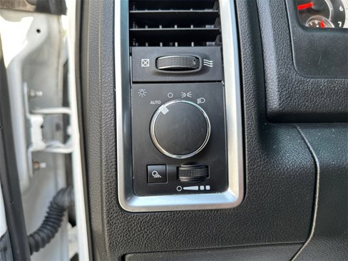 Used 2021 RAM 1500 Classic SLT image 31