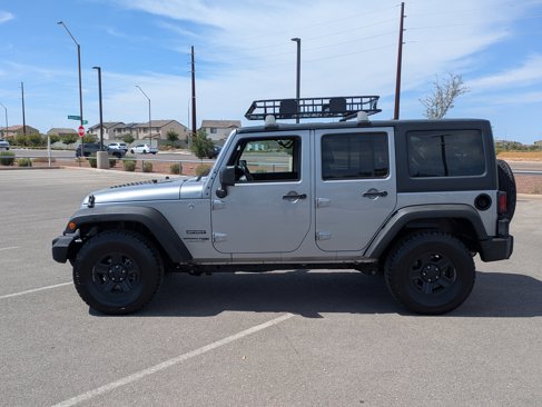 Used 2018 Jeep Wrangler Unlimited Sport w/ Connectivity Group image 2