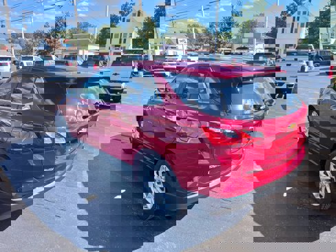 Certified 2021 Chevrolet Equinox LT image 3