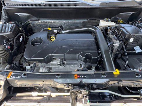 Used 2023 Chevrolet Equinox LT image 33