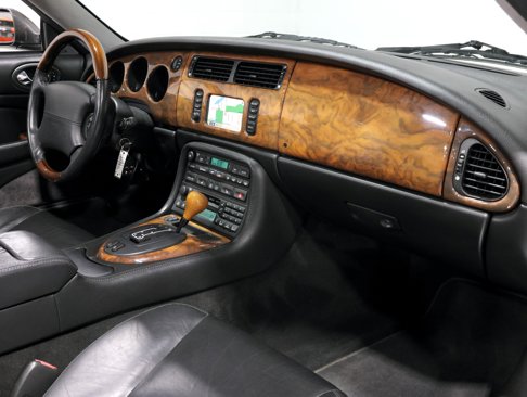 Used 2001 Jaguar XK8 Convertible image 51