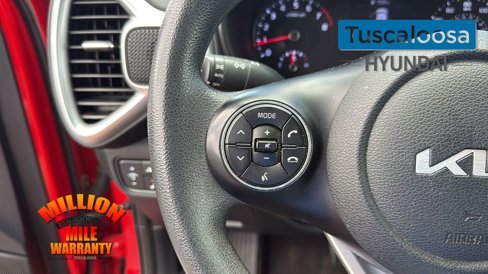 Used 2022 Kia Soul LX w/ Technology Package image 18