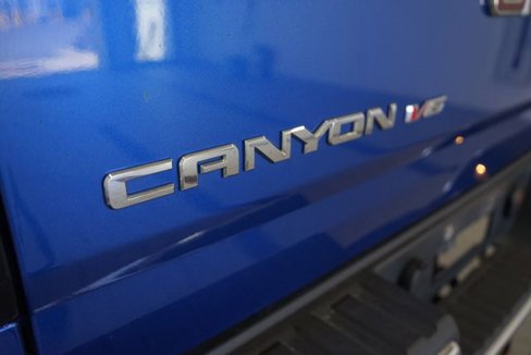 Used 2018 GMC Canyon SLT w/ Trailering Package image 13