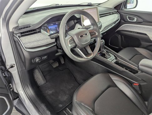 Used 2022 Jeep Compass Latitude image 11