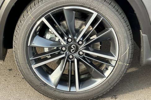 New 2025 INFINITI QX50 Sport image 31
