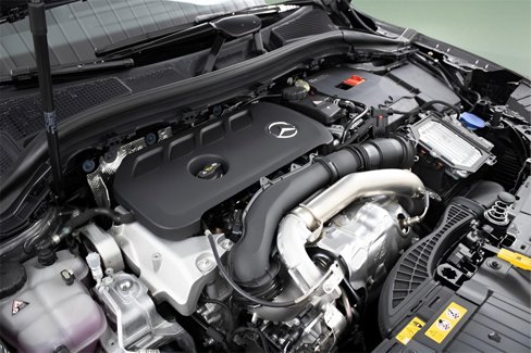 Used 2025 Mercedes-Benz GLA 250 image 12