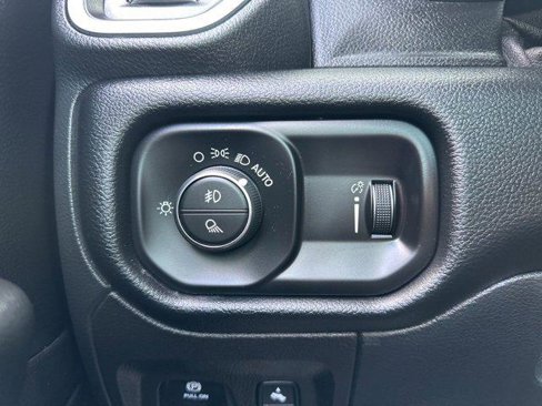 Certified 2022 RAM 1500 Big Horn image 28
