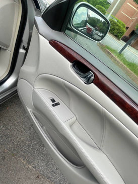Used 2008 Buick Lucerne CX image 19