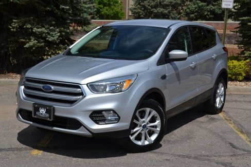 Used 2017 Ford Escape SE image 2